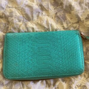 Teal turquoise wallet zipper